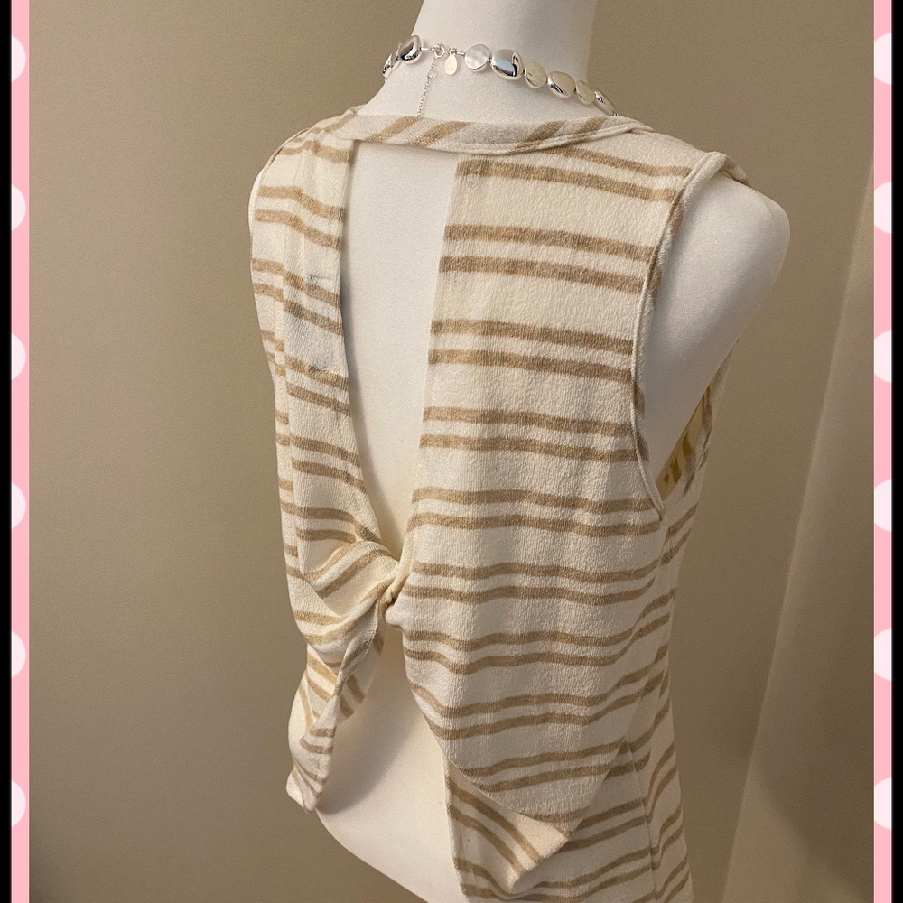 Lulus Top - Picture 2 of 2